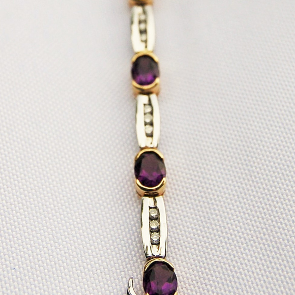 Amethyst White Gold and Diamond Bracelet - Picture 5 of 10
